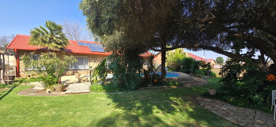 3 Bedroom Property for Sale in Ellaton North West